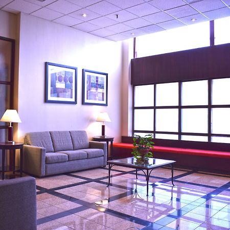 Hamilton Plaza Hotel And Conference Centre Kültér fotó