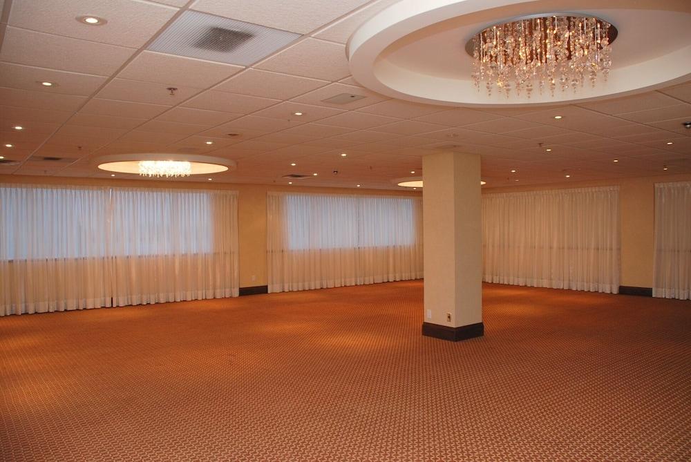 Hamilton Plaza Hotel And Conference Centre Kültér fotó
